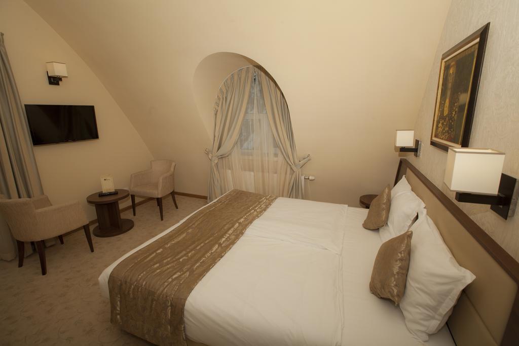 Family Hotel Saint George Sofia Room photo