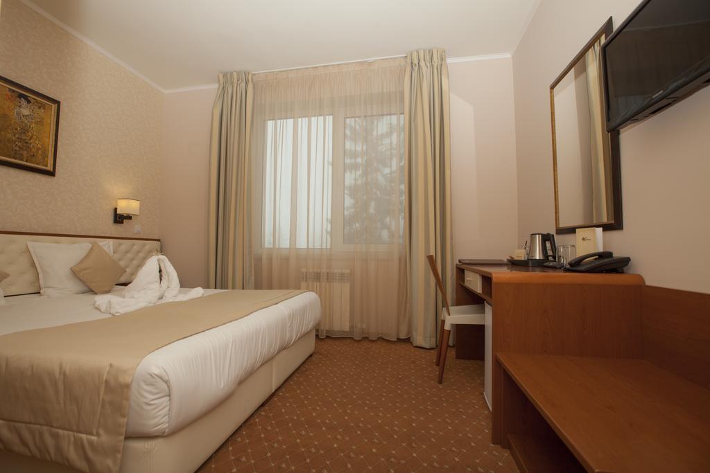 Family Hotel Saint George Sofia Room photo