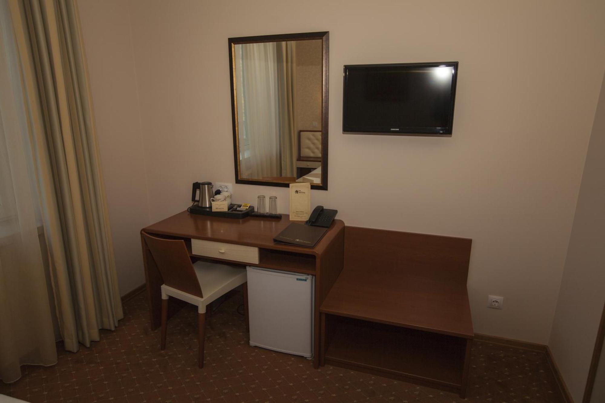 Family Hotel Saint George Sofia Room photo